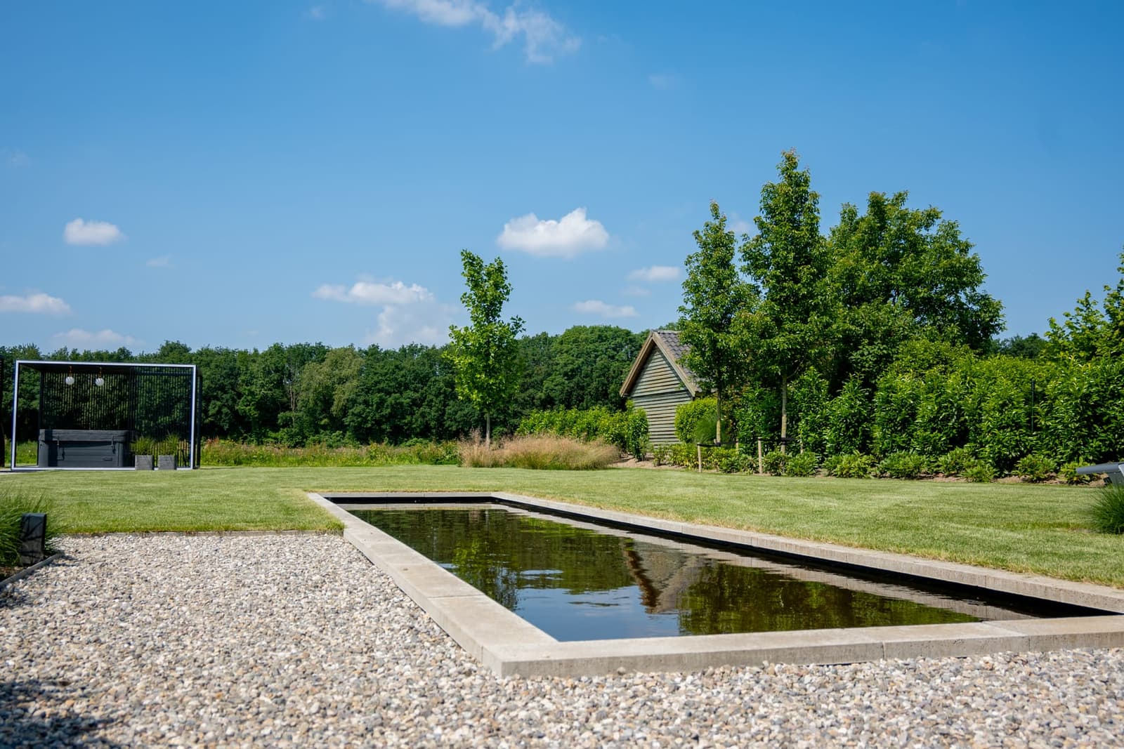 Aangelegde tuin in Heumen door Van Rijbroek Hoveniers — foto 6 van 13